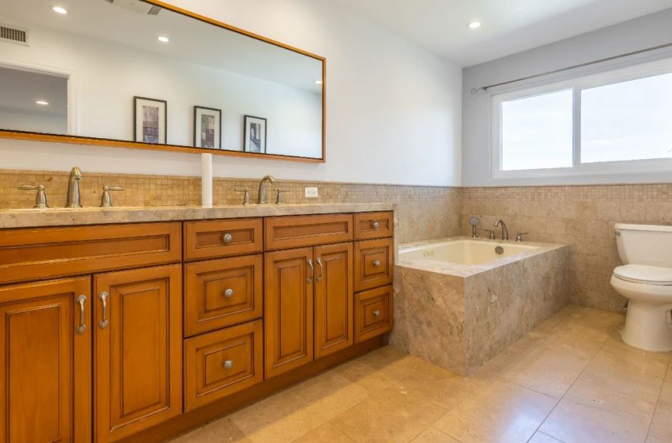 Tarzana Recovery-RM-BT