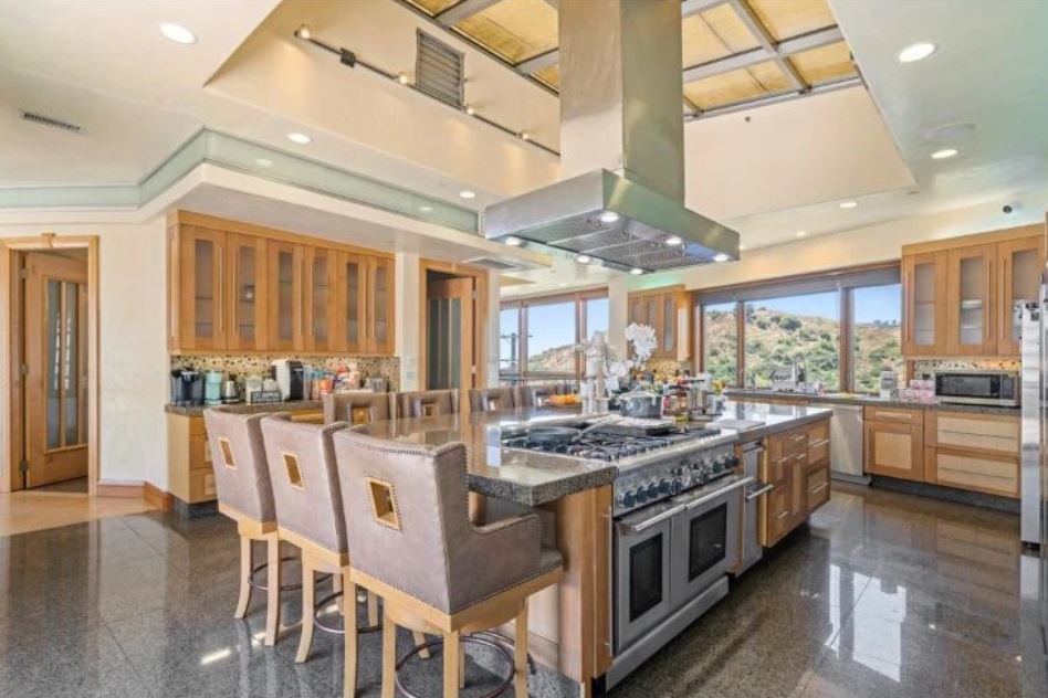 Ritz Recovery-AM-KN-002