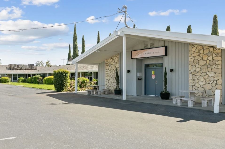 Summit Estate Outpatient