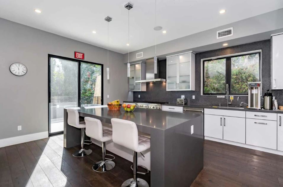 Authentic Recovery Center (ARC)-AM-KN