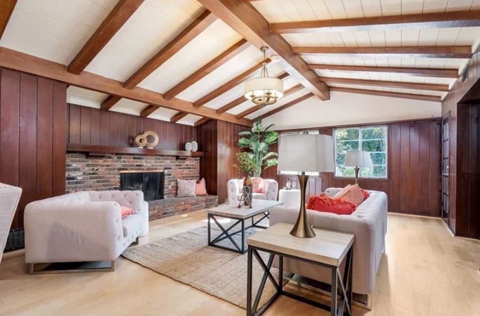 Destinations for Teens Calenda House-AM-LG