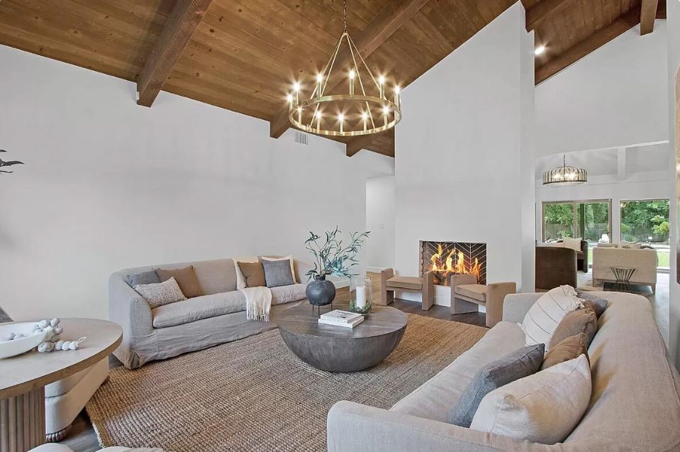 Her Harbor Recovery Center-AM-LG-001