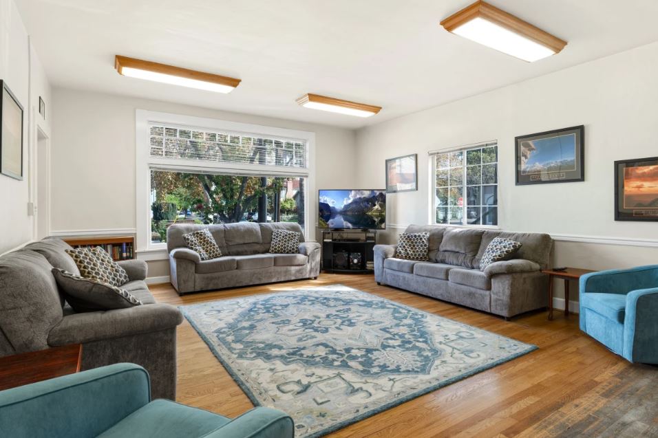 New Life Recovery Centers-AM-LG